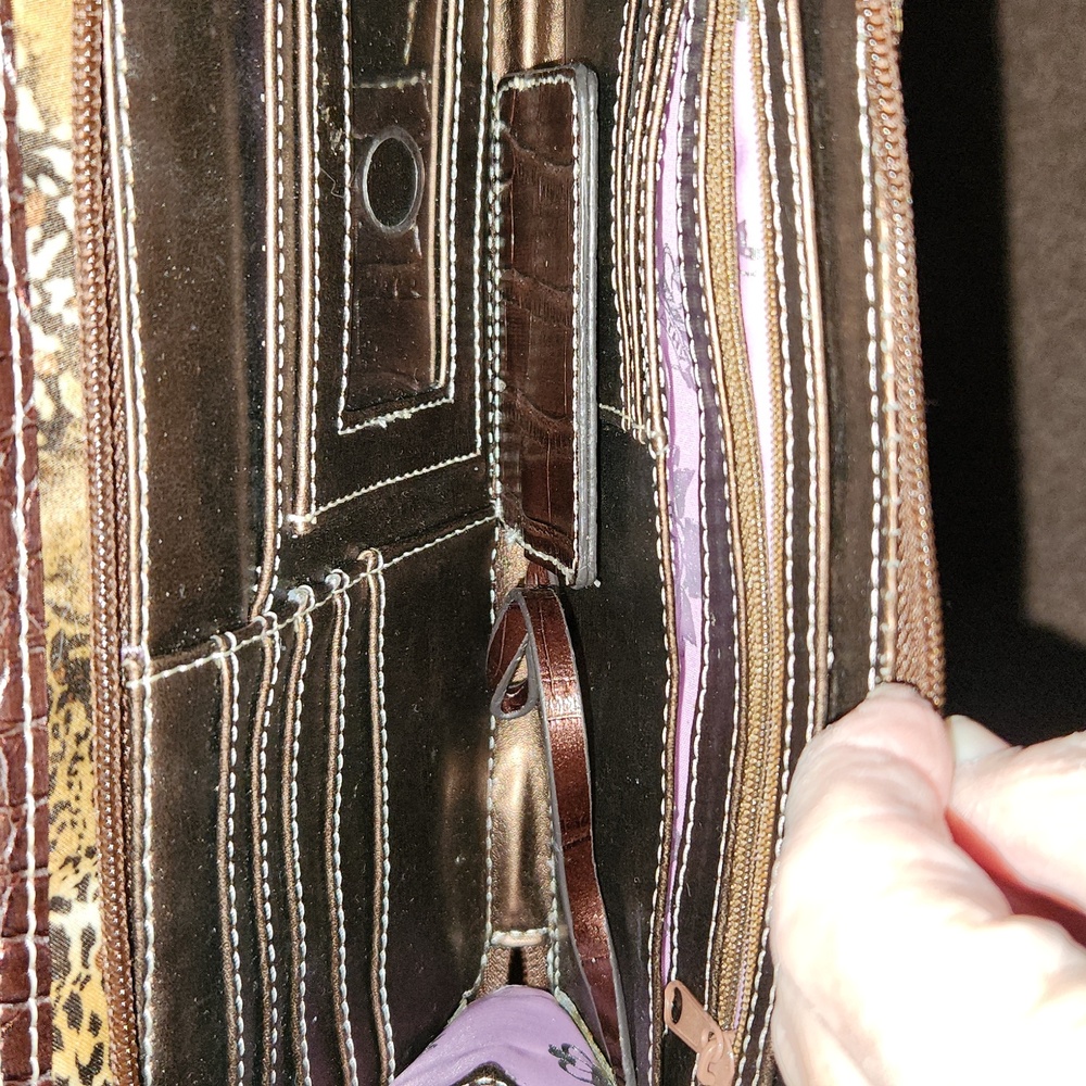 Kathy Van Zealand Crossb9dy Bag - Picture 5 of 11